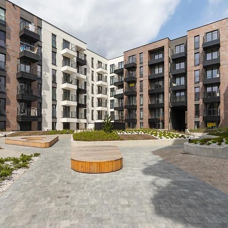 Movie Jacuzzi Apartment At The Main Station By Noclegi Renters Cracóvia Exterior foto